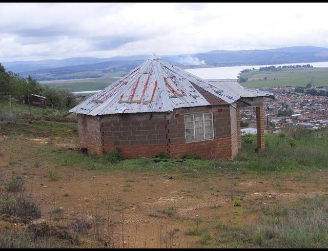BEDROOM FREEHOLD SOLD IN MPOPHOMENI